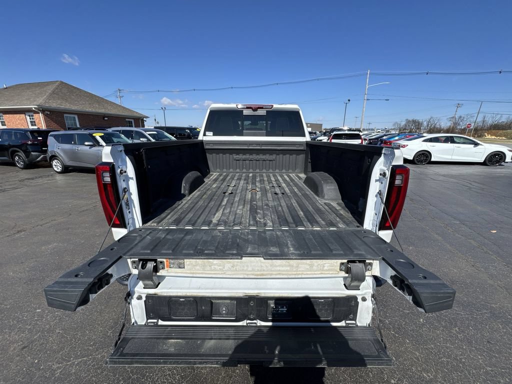 Used 2024 GMC Sierra 2500 Denali Ultimate AWD/4WD image 24