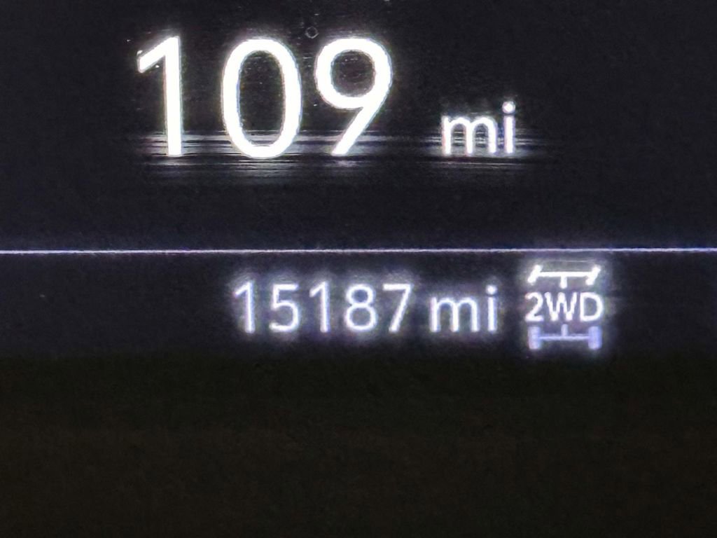 Used 2023 Cadillac XT4 Premium Luxury image 30