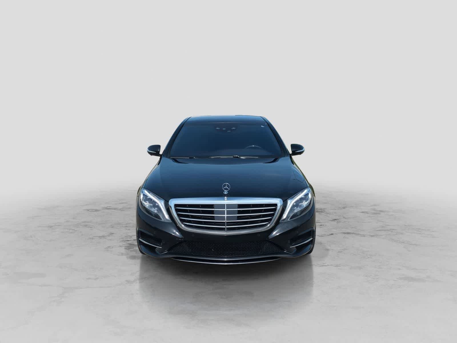 Used 2017 Mercedes-Benz S 550 4MATIC Sedan image 3