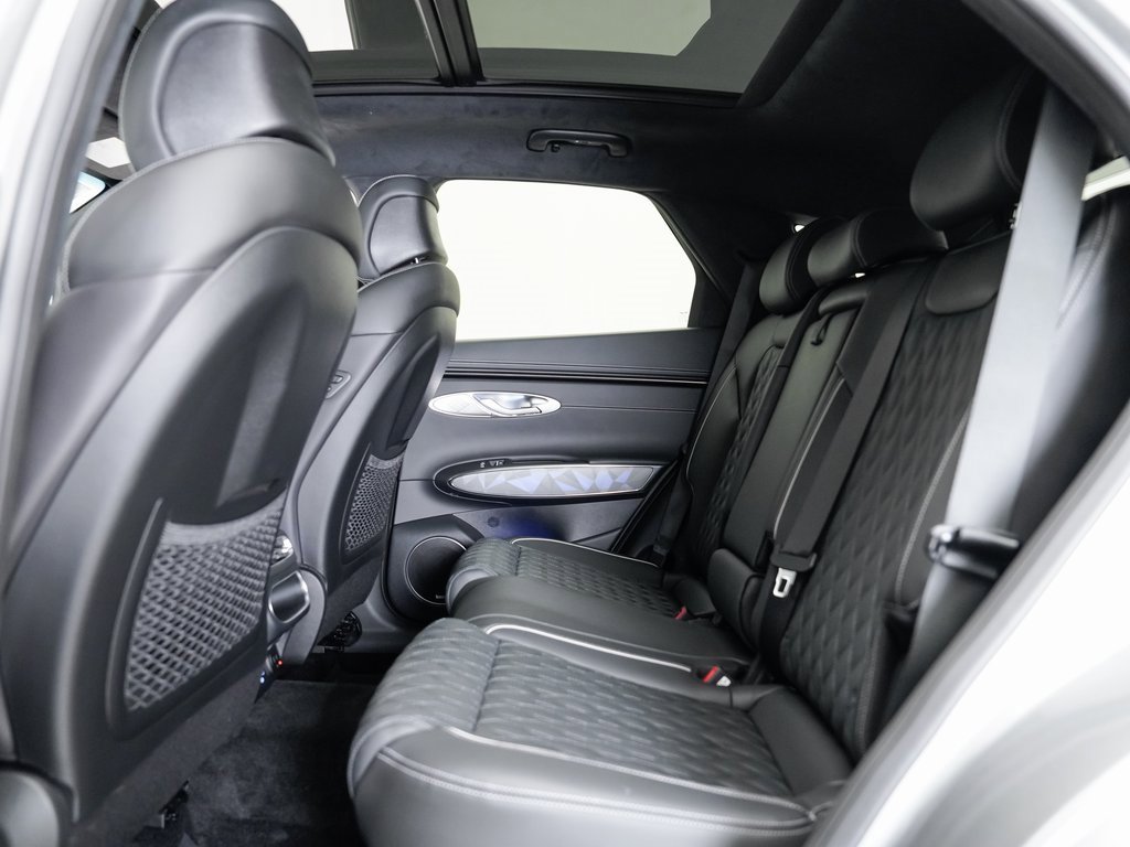 Used 2025 Genesis GV70 3.5T Sport w/ Sport Advanced Package image 23