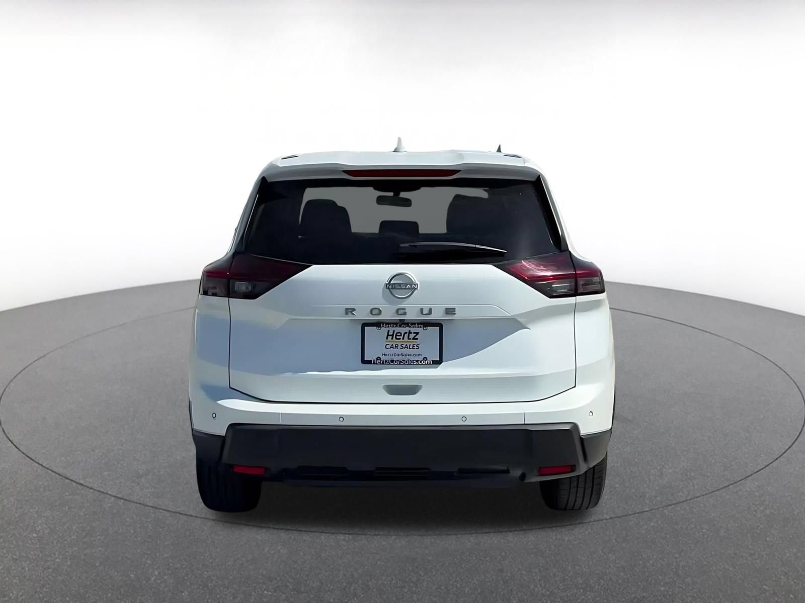 Used 2025 Nissan Rogue SV FWD image 12