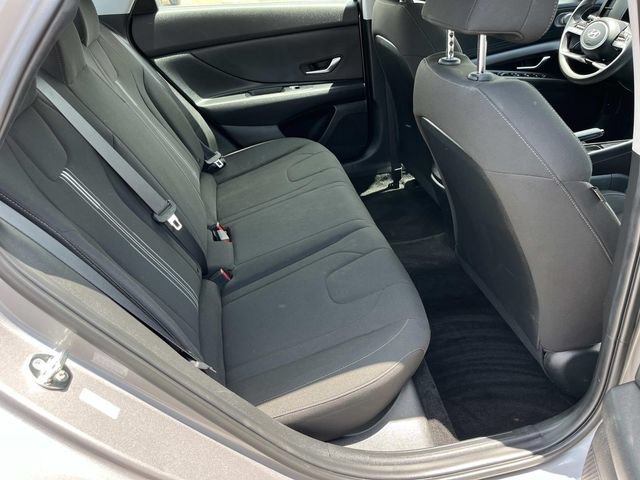 Used 2023 Hyundai Elantra SEL FWD image 19