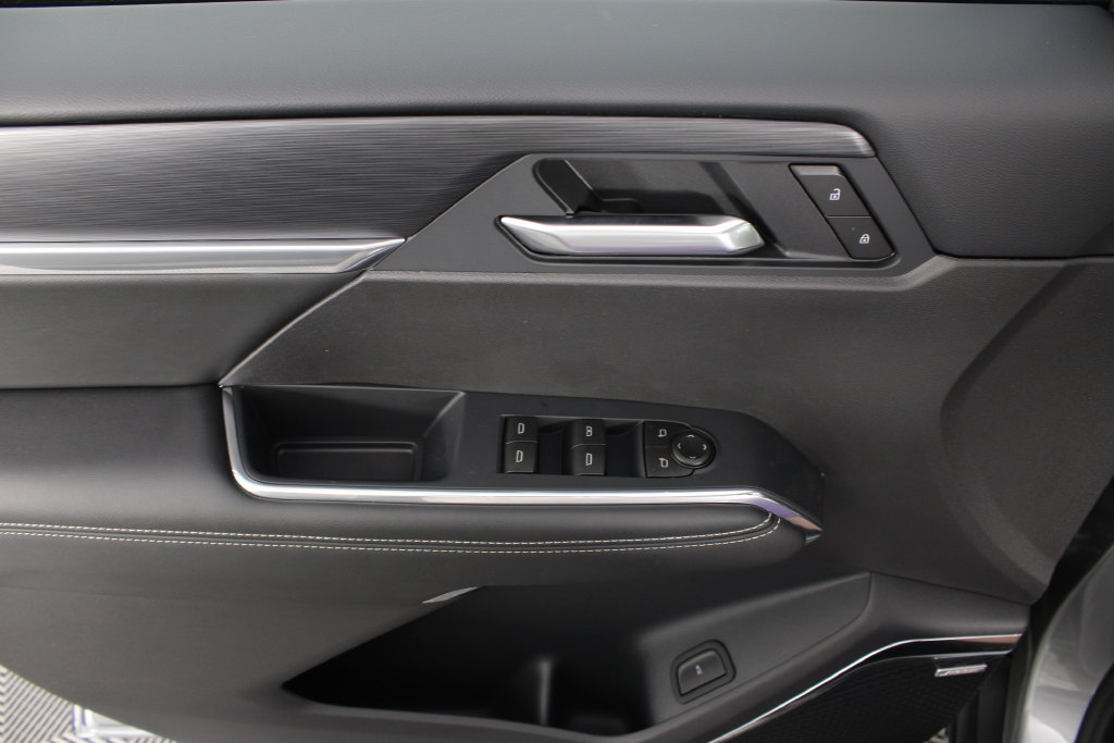 New 2027 GMC Acadia Elevation w/ Elevation Premium Package AWD/4WD image 15