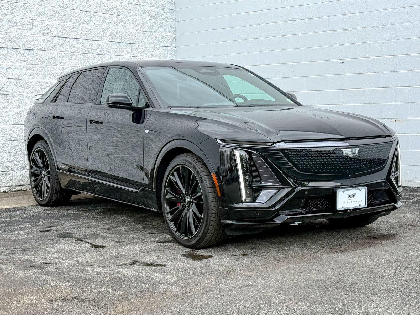 New 2026 Cadillac Lyriq V w/ LPO, Floor Liner Package AWD/4WD image 1