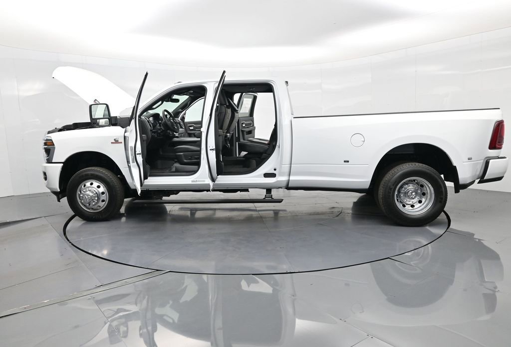 New 2026 RAM 3500 Laramie image 37