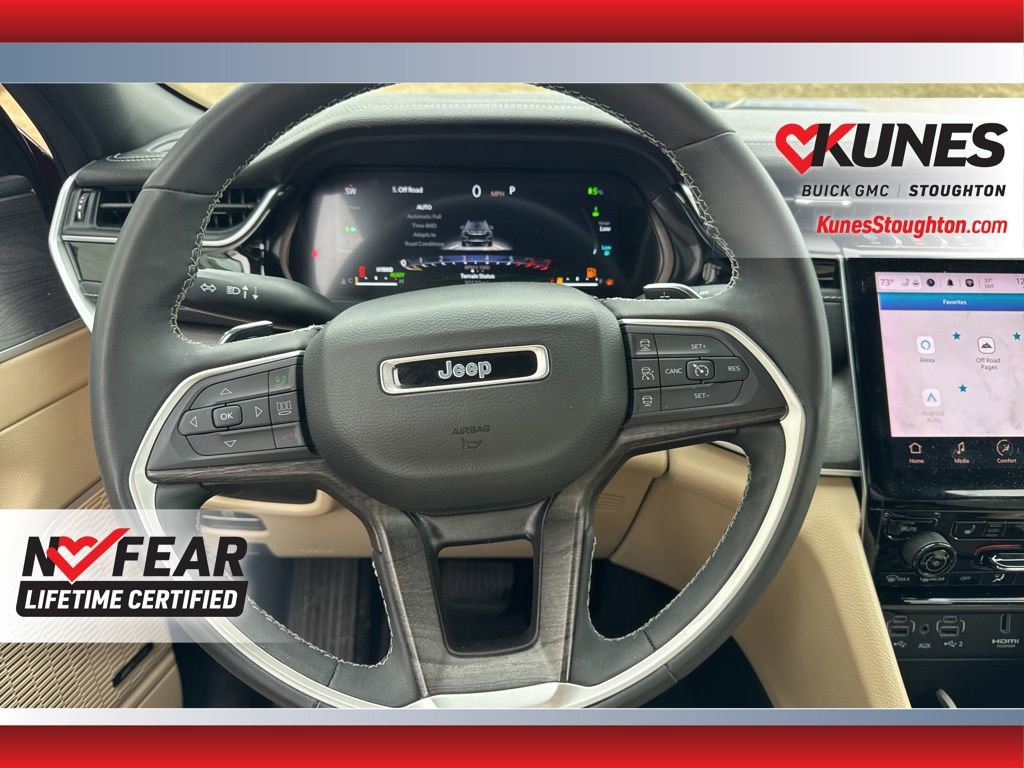 Used 2023 Jeep Grand Cherokee 4WD 4xe image 29