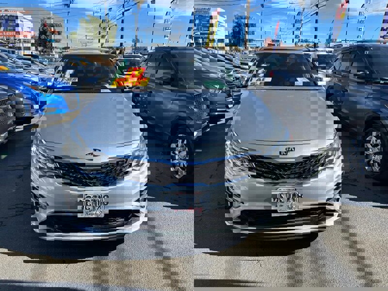 Used 2019 Kia Optima LX image 5