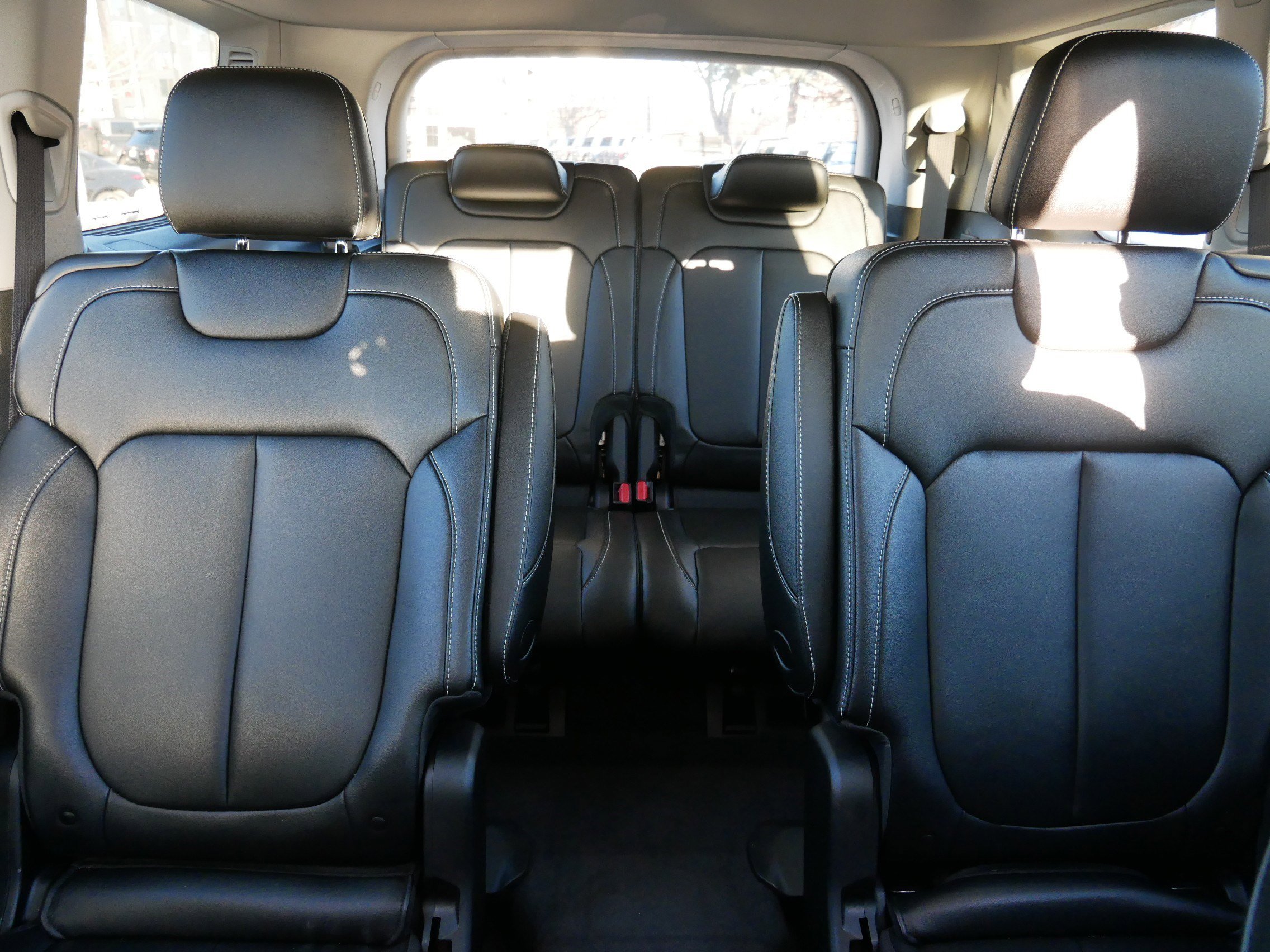 Used 2023 Jeep Grand Cherokee L Limited image 13