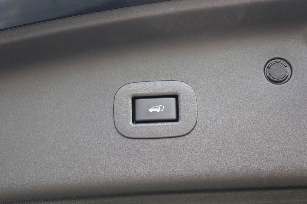 Used 2024 INFINITI QX80 Luxe AWD/4WD image 16