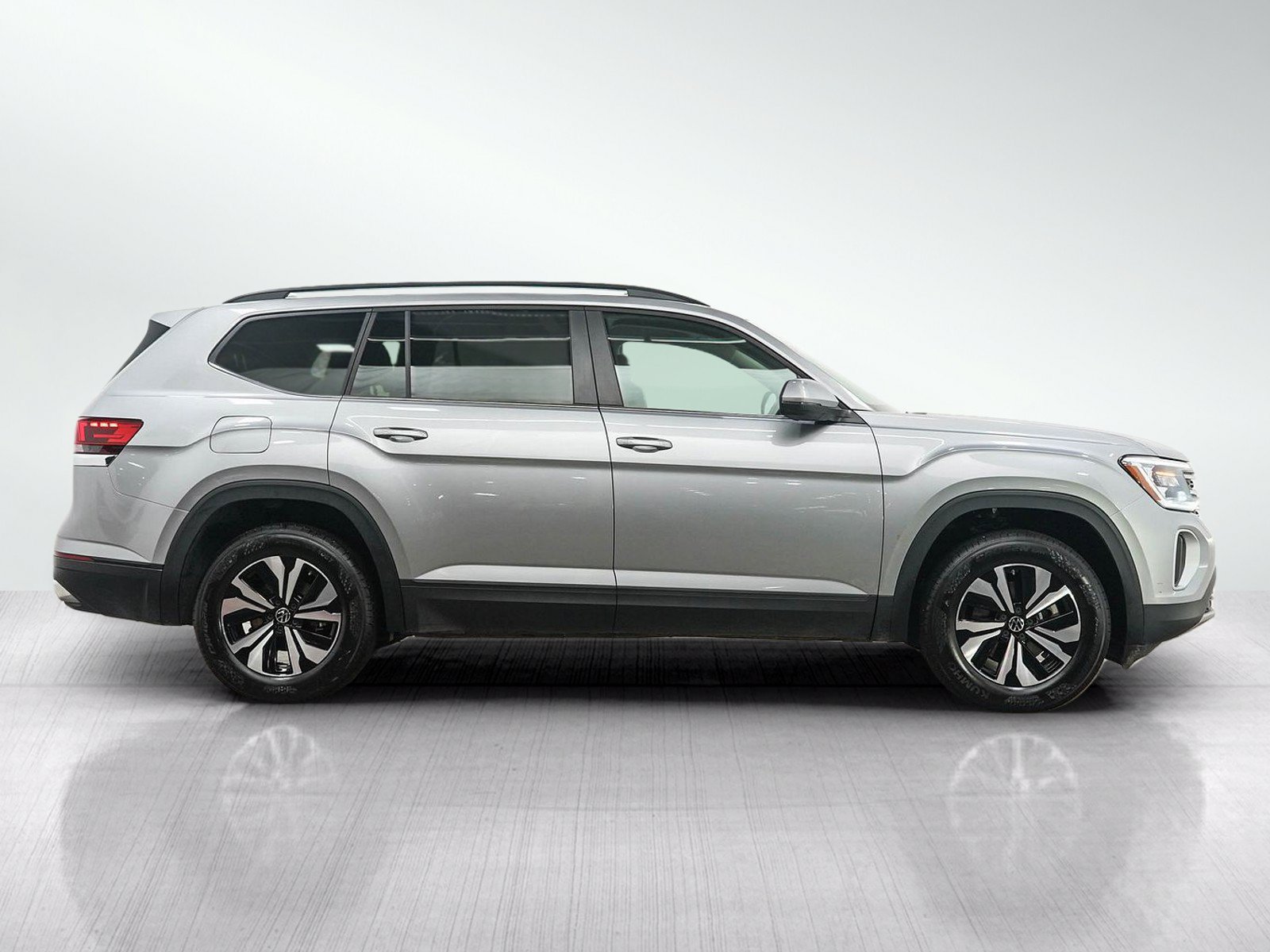 Used 2026 Volkswagen Atlas SE AWD/4WD image 6