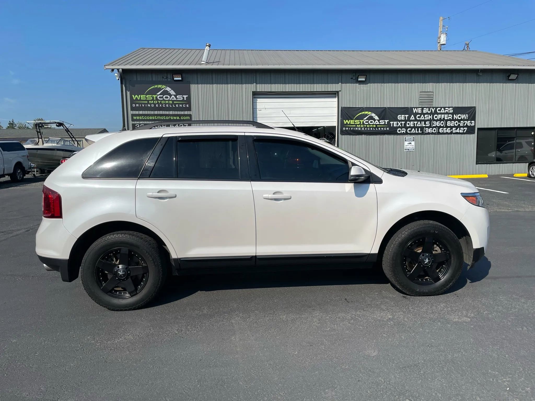Used 2014 Ford Edge SEL w/ Equipment Group 205A AWD/4WD image 9