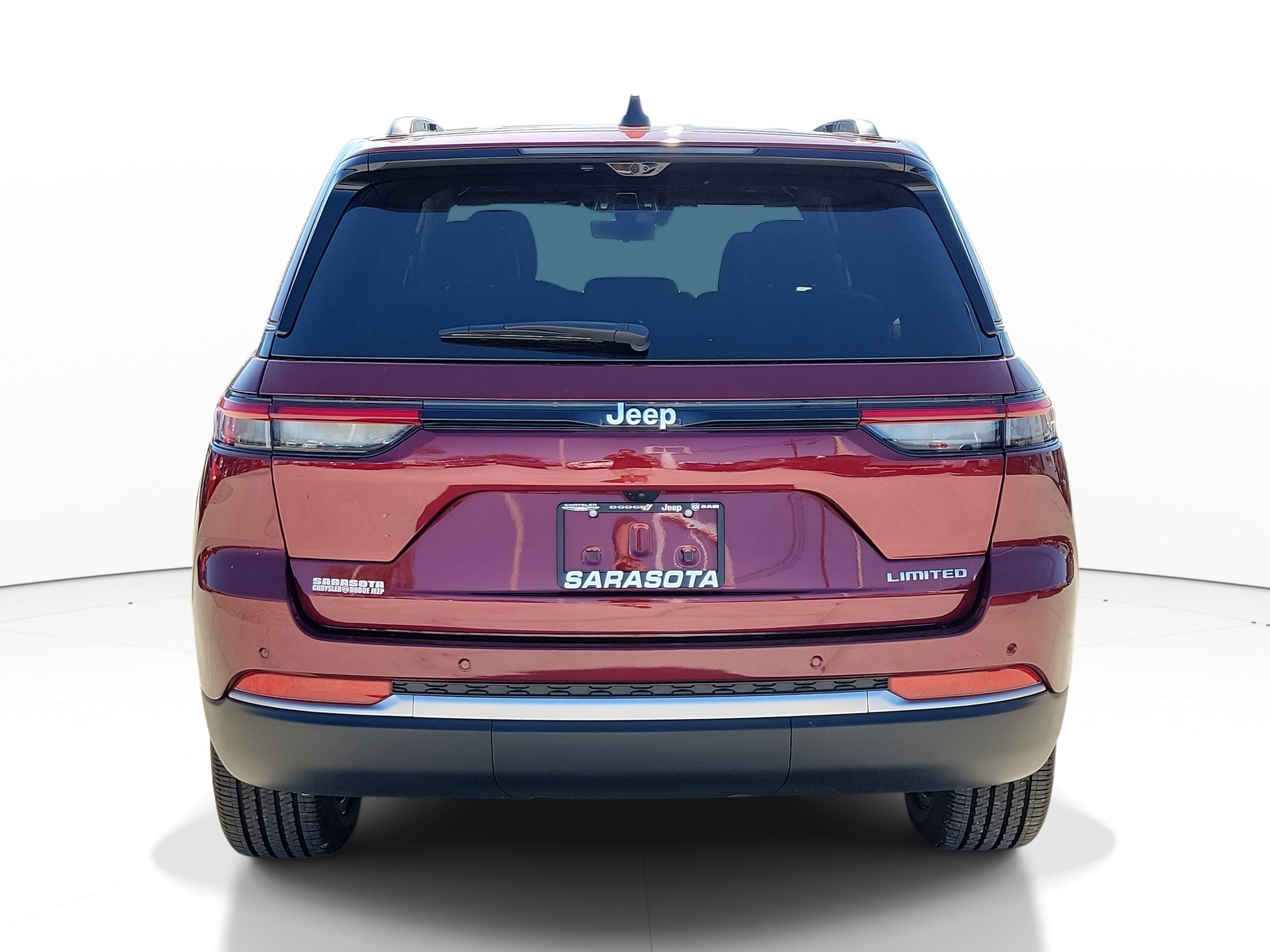 New 2026 Jeep Grand Cherokee Limited w/ Luxury Tech Group II RWD image 5