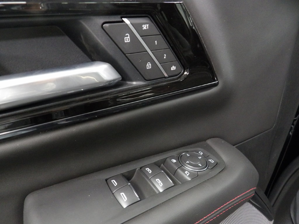 Used 2026 GMC Yukon AT4 Ultimate AWD/4WD image 64