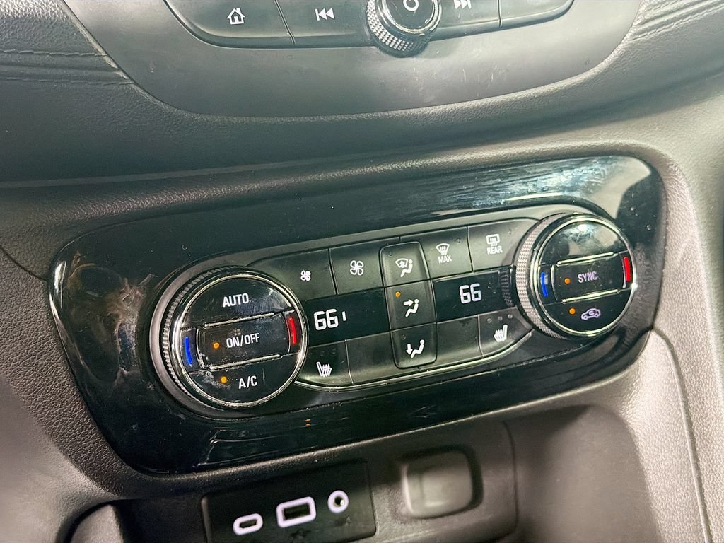 Used 2020 Buick Encore GX Select FWD image 16