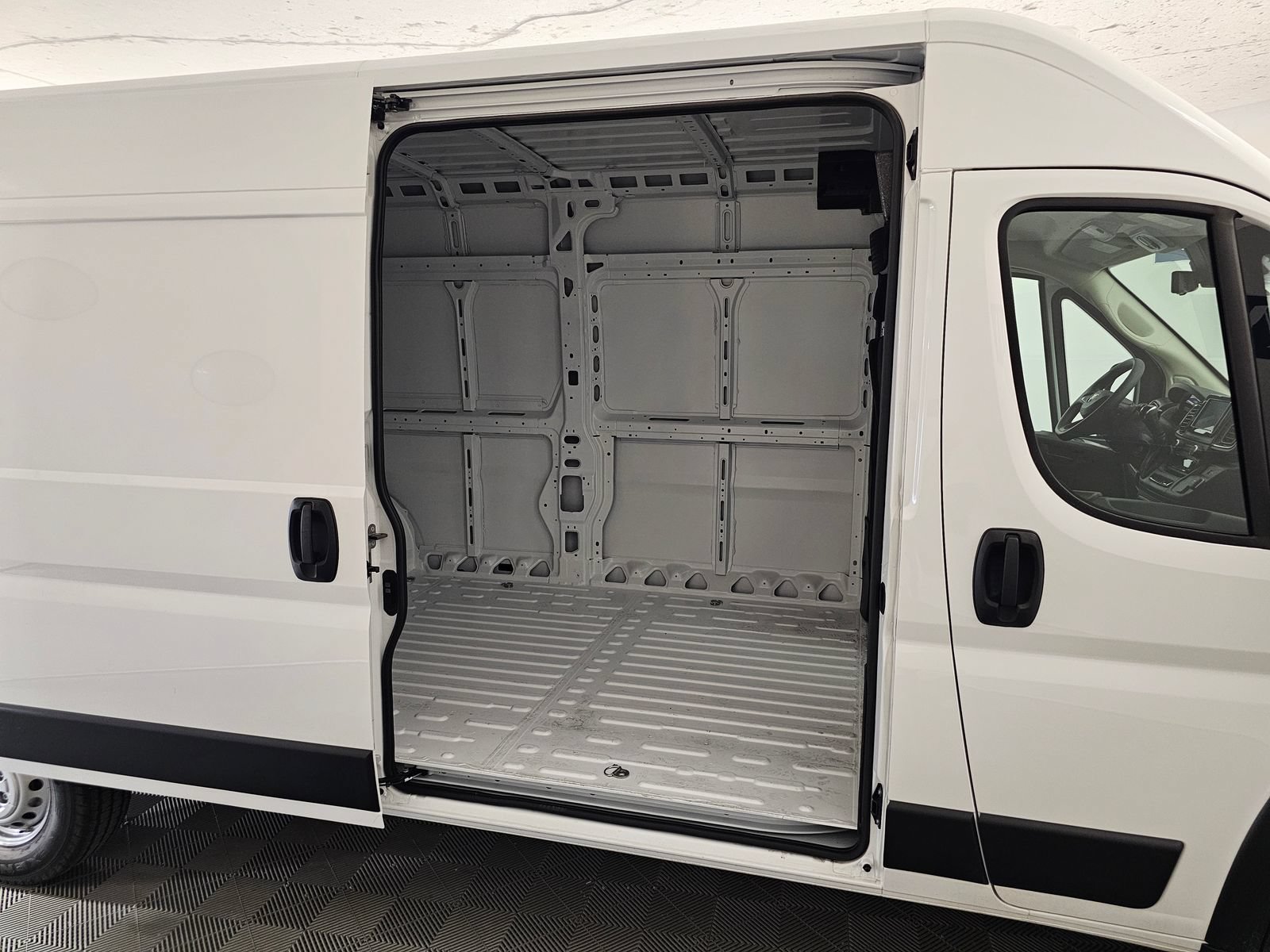 New 2026 RAM ProMaster 3500 FWD image 22