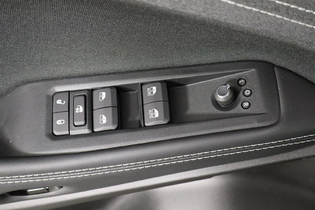 New 2027 Jeep Cherokee Laredo AWD/4WD image 20