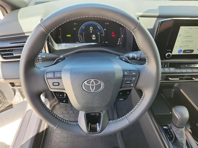 Used 2025 Toyota Camry SE w/ Convenience Package AWD/4WD image 17