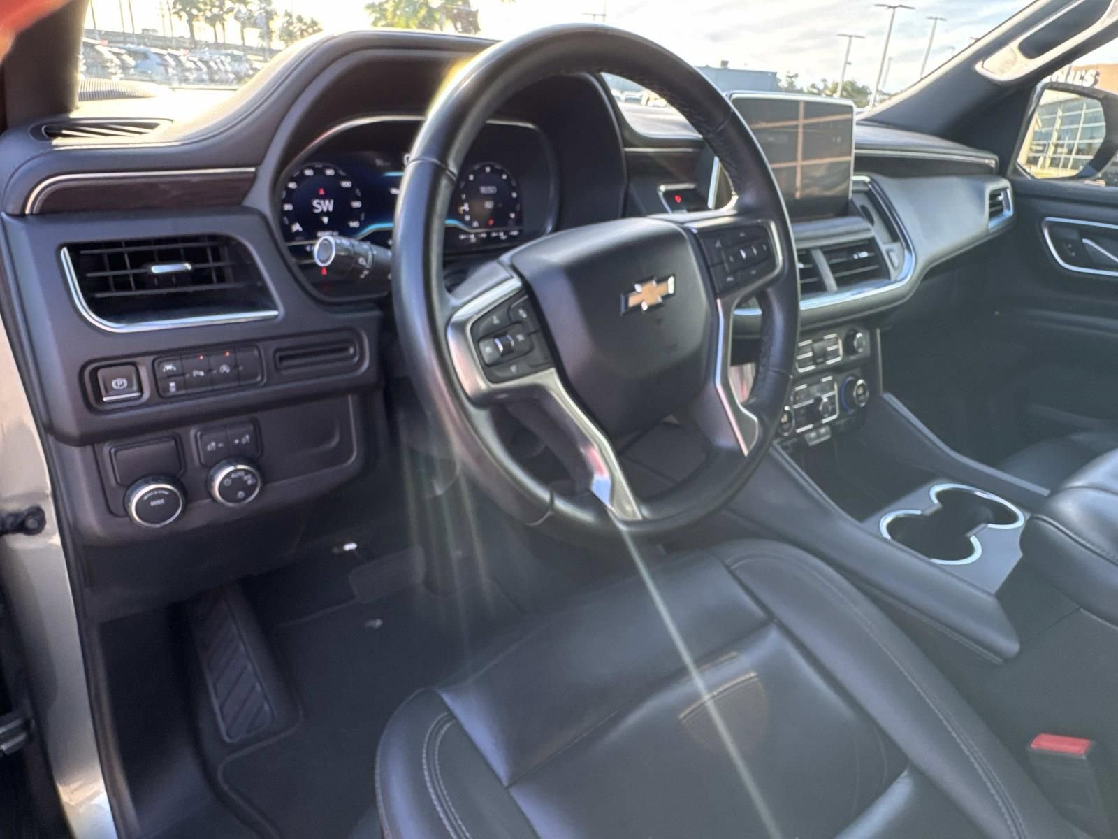 Used 2024 Chevrolet Tahoe LT RWD image 19