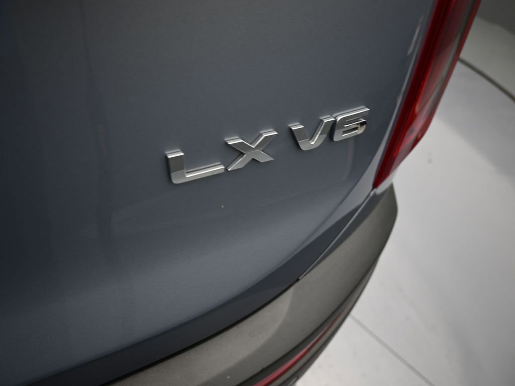 Used 2021 Kia Telluride LX image 40