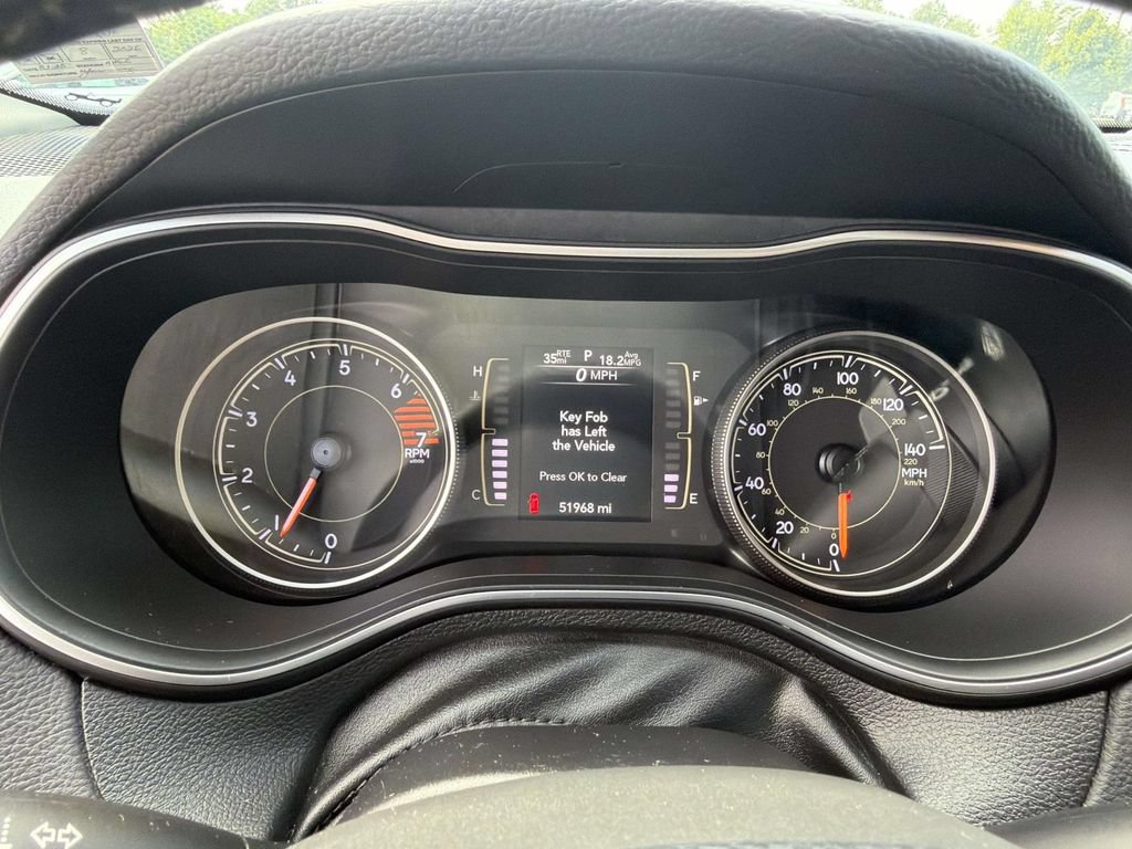 Used 2020 Jeep Cherokee Latitude Plus w/ Cold Weather Group AWD/4WD image 11