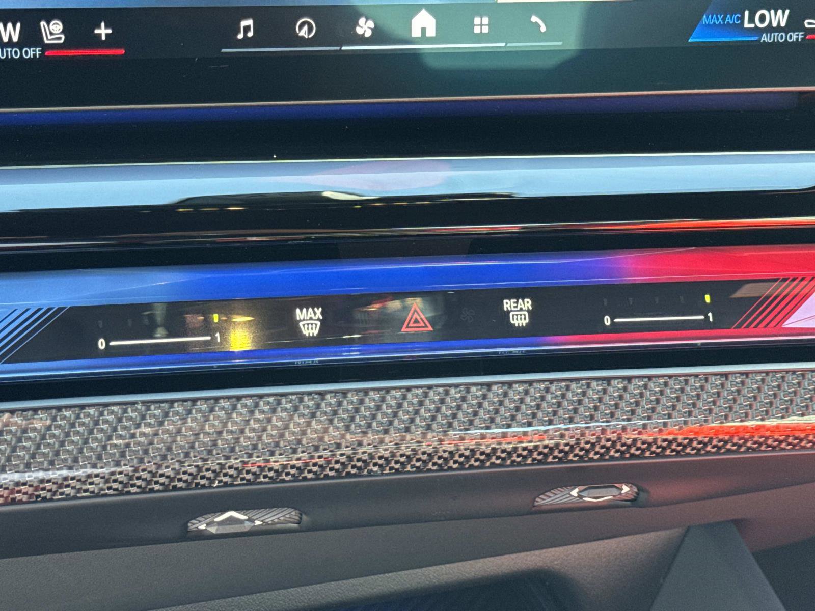 Used 2025 BMW M5 w/ Carbon Package image 27