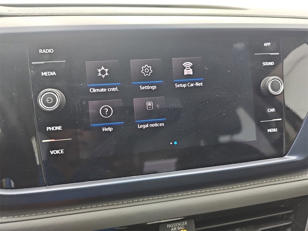 Used 2024 Volkswagen Taos SE image 30