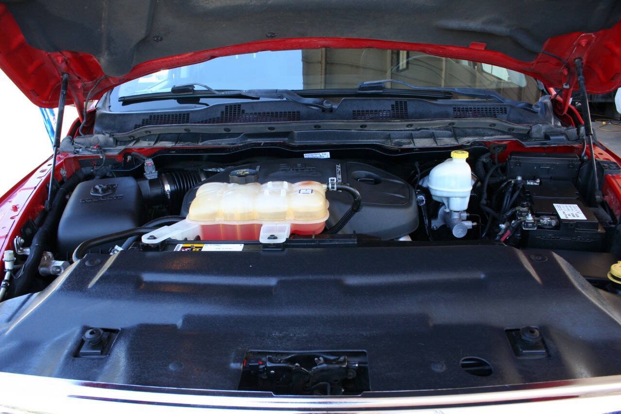 Used 2014 RAM 1500 Laramie RWD image 30