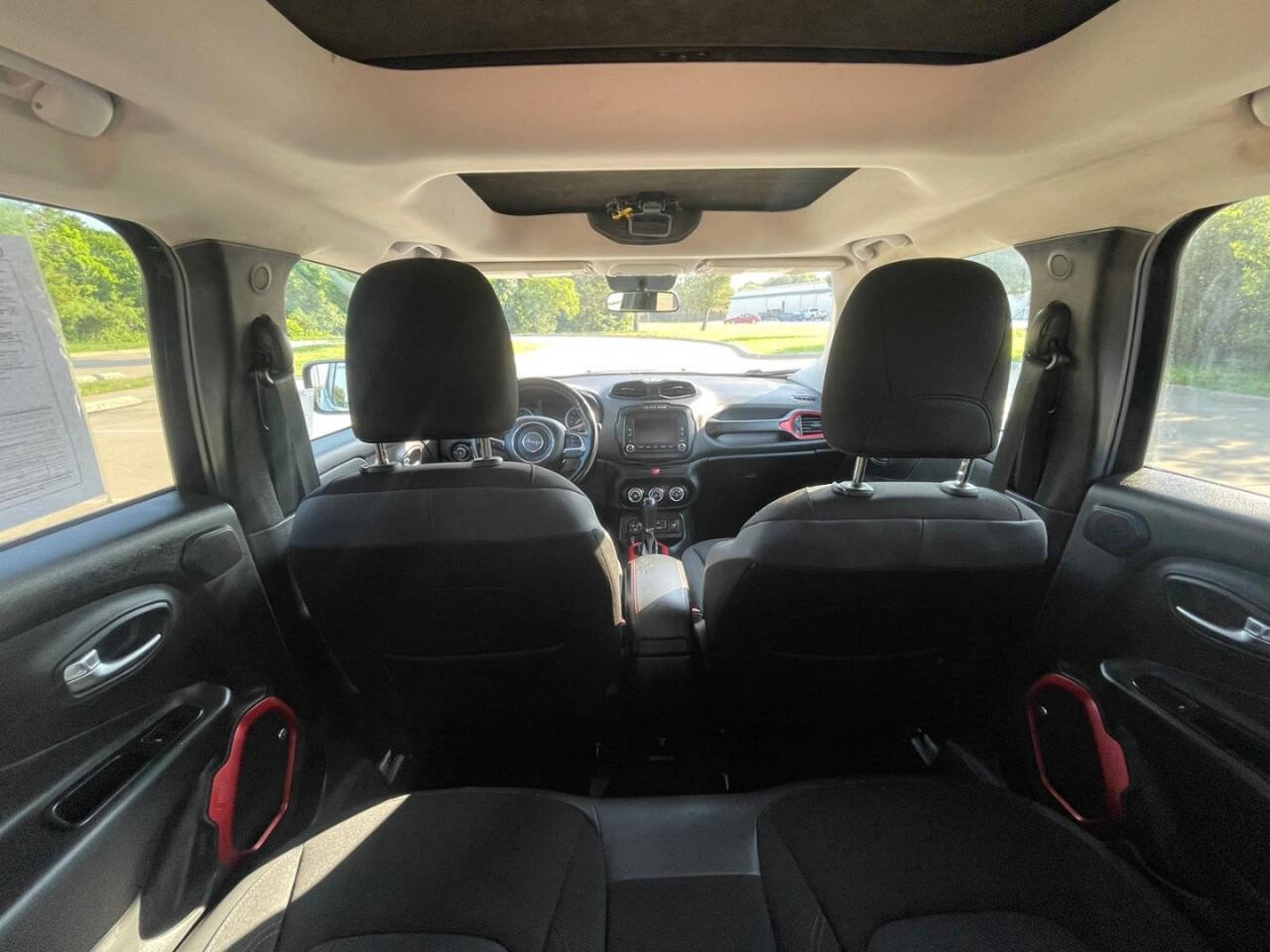 Used 2016 Jeep Renegade Trailhawk image 14