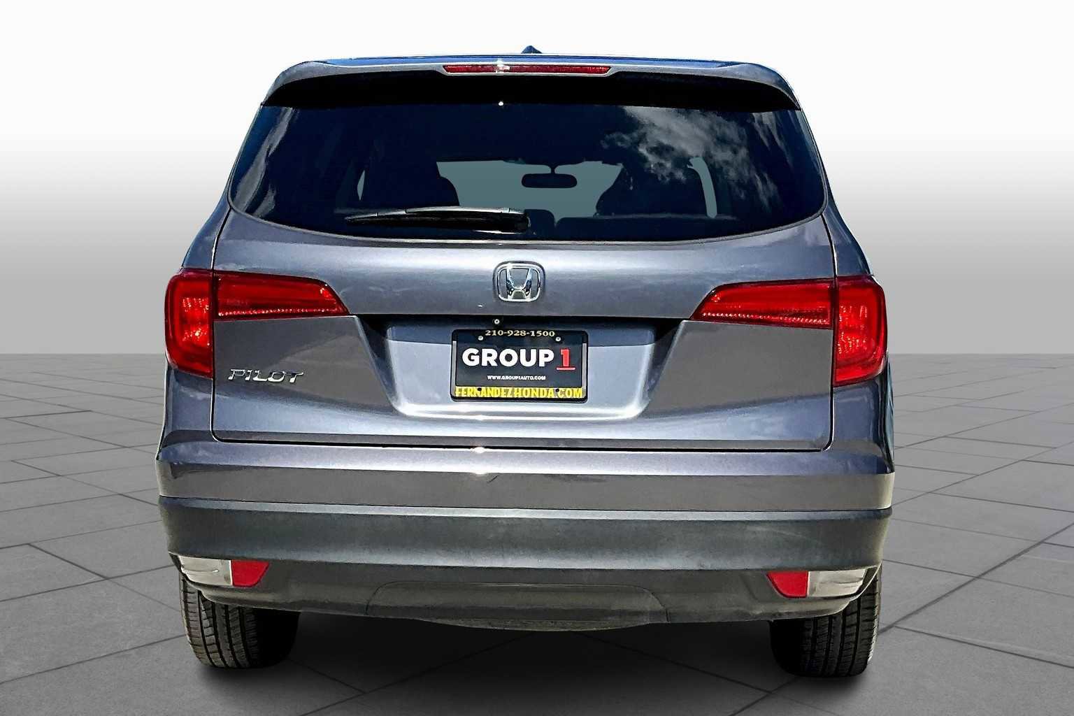 Used 2018 Honda Pilot EX image 5