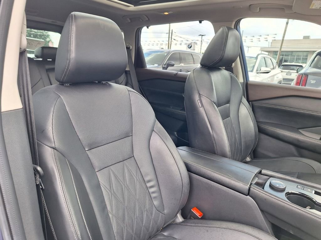 Used 2023 Nissan Rogue Platinum w/ Platinum Premium Package image 29