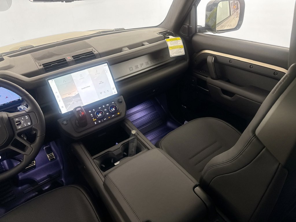 New 2026 Land Rover Defender 110 OCTA AWD/4WD image 21