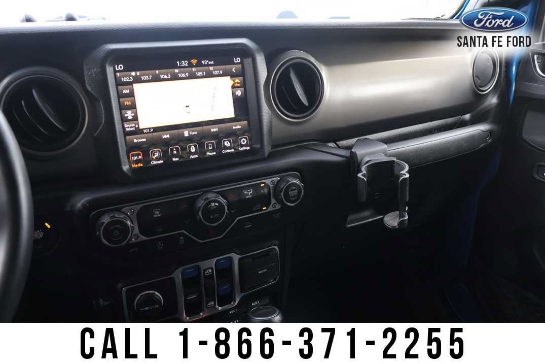 Used 2021 Jeep Gladiator Sport AWD/4WD image 32