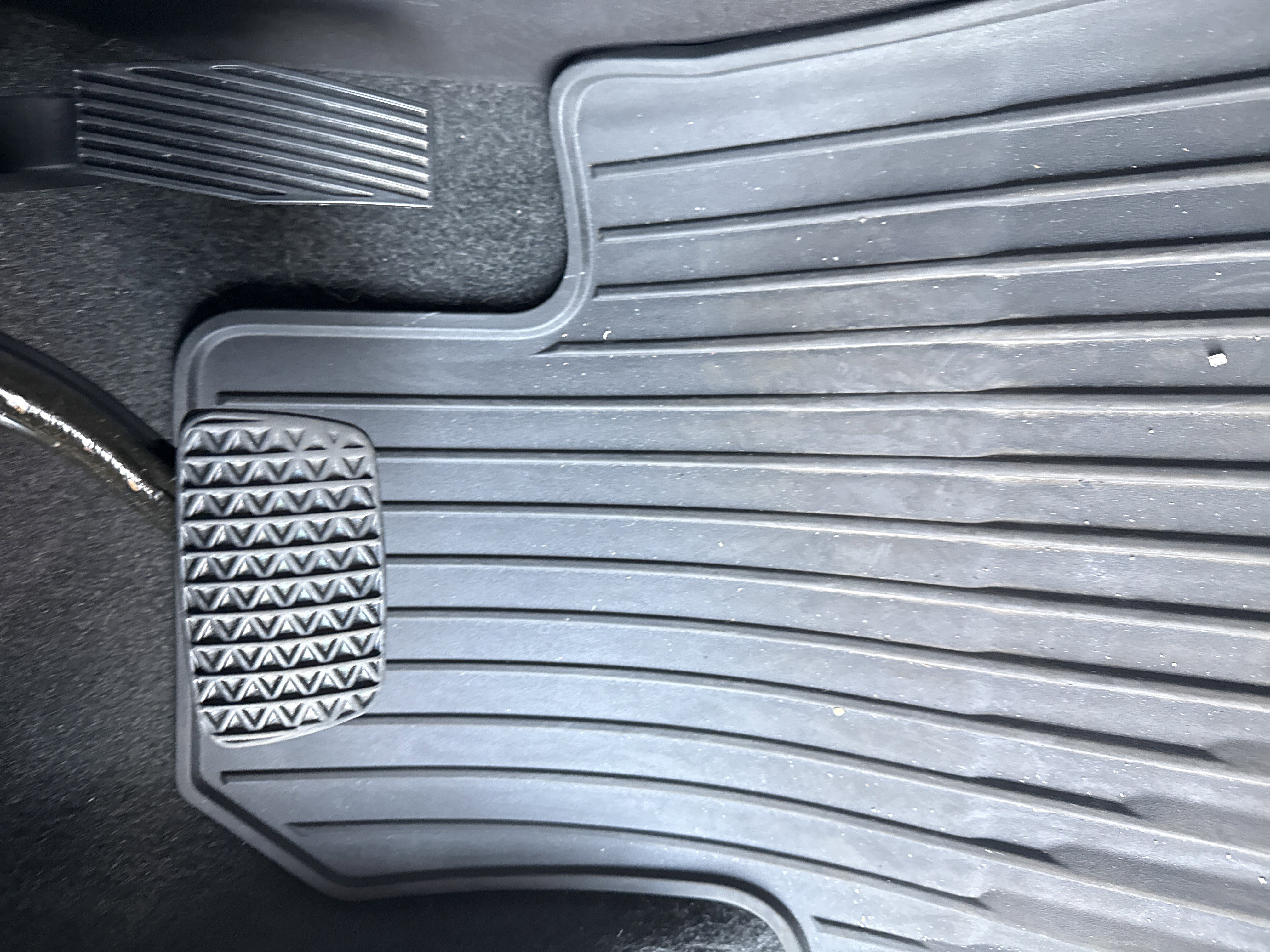 Certified 2024 Chevrolet Equinox Premier image 17