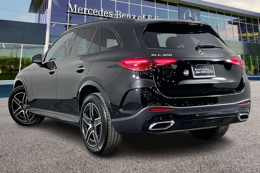 Used 2026 Mercedes-Benz GLC 300 4MATIC image 2
