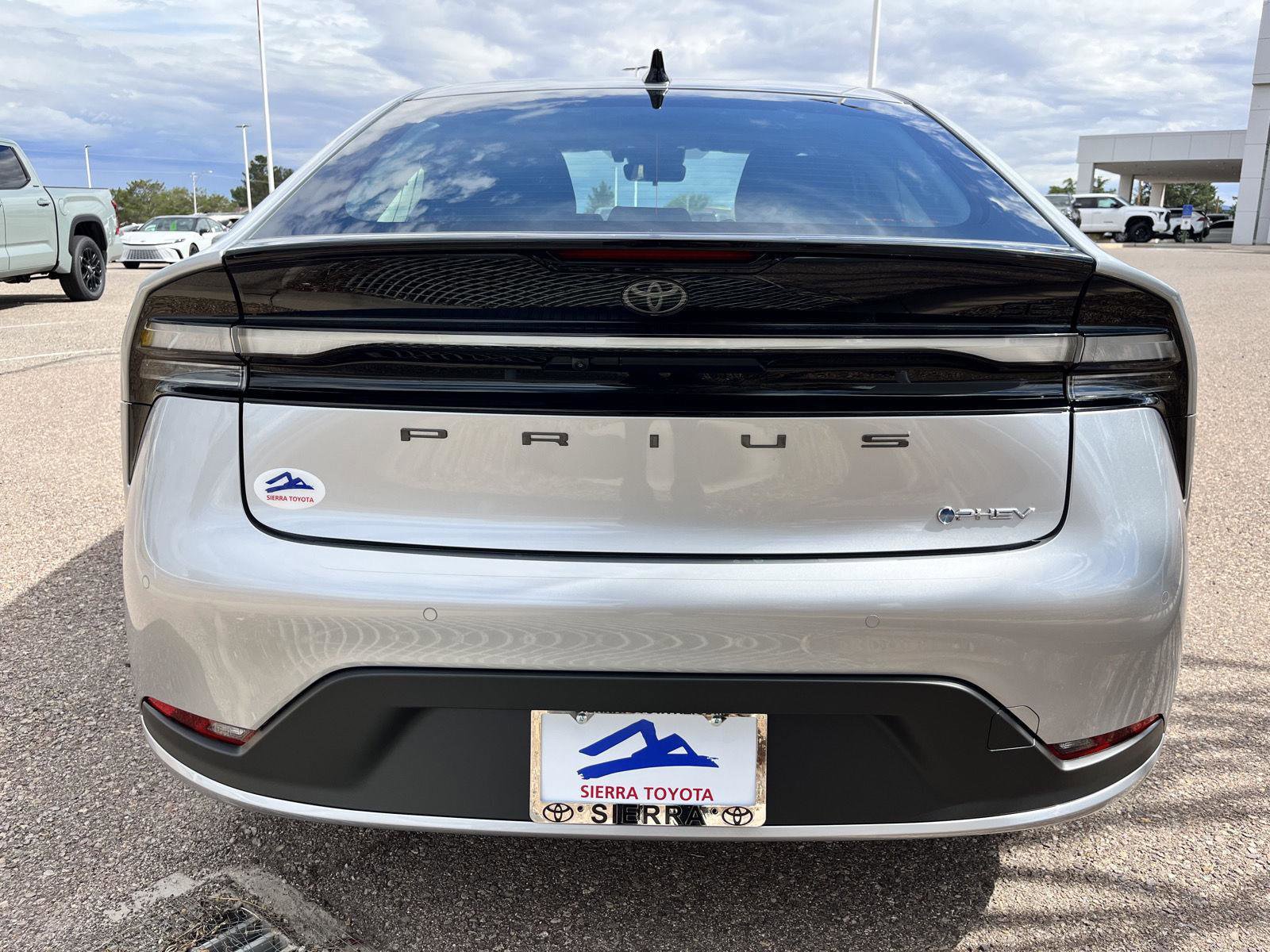 New 2026 Toyota Prius Plug-In Hybrid image 4