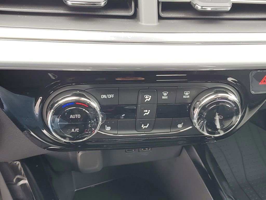 New 2026 Chevrolet Trax LT image 22