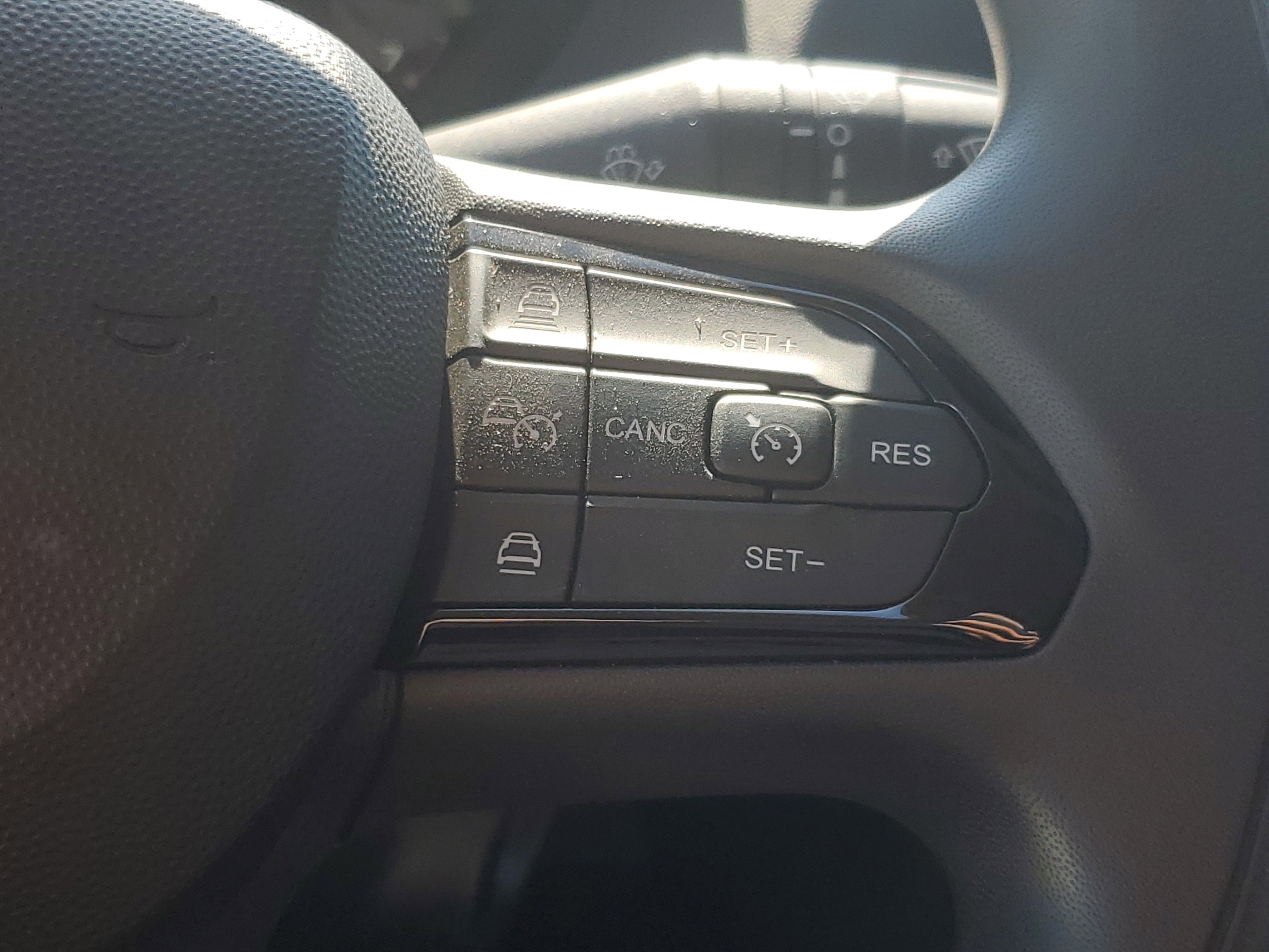 Used 2025 RAM ProMaster 2500 w/ Convenience Group image 12