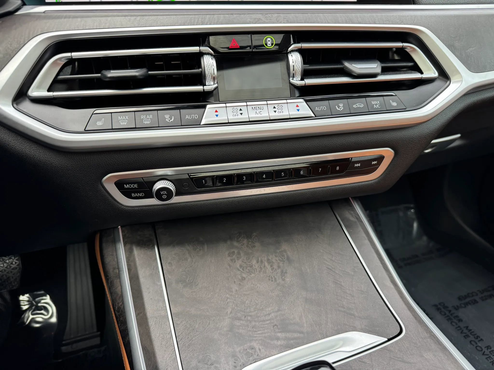 Used 2022 BMW X7 xDrive40i w/ Premium Package image 43