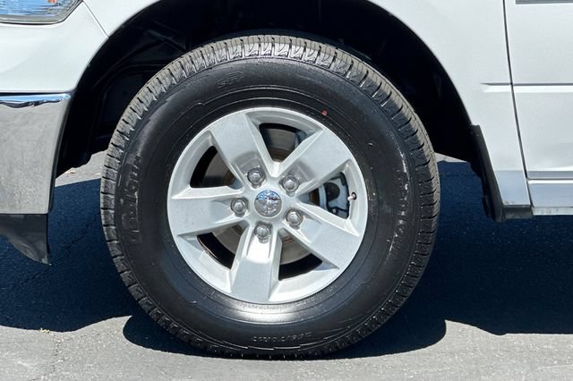 Used 2019 RAM 1500 Classic SLT AWD/4WD image 26