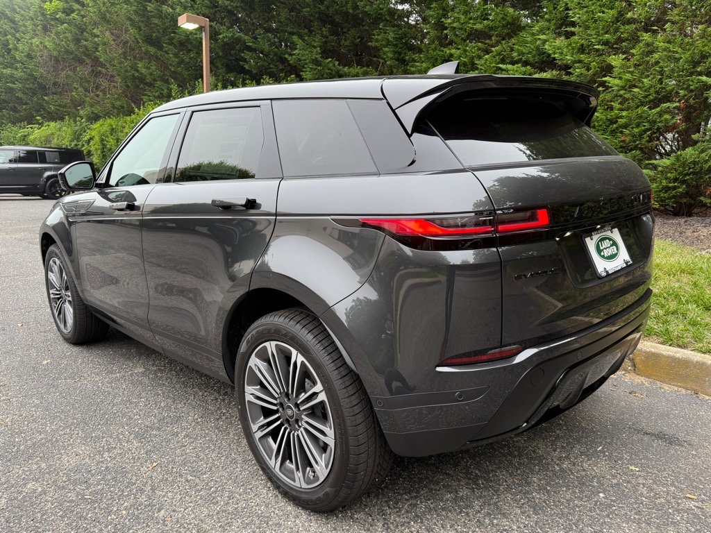 New 2026 Land Rover Range Rover Evoque S image 3