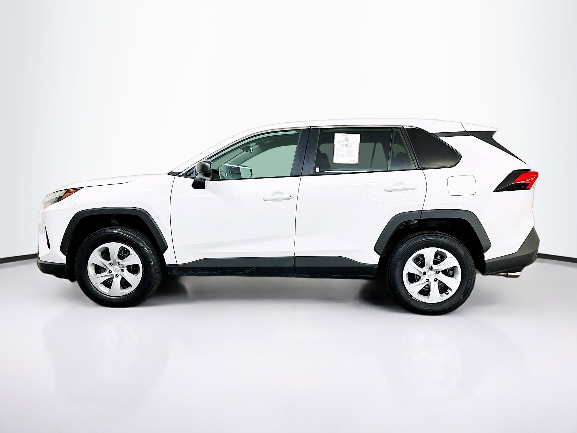 Used 2024 Toyota RAV4 LE image 4