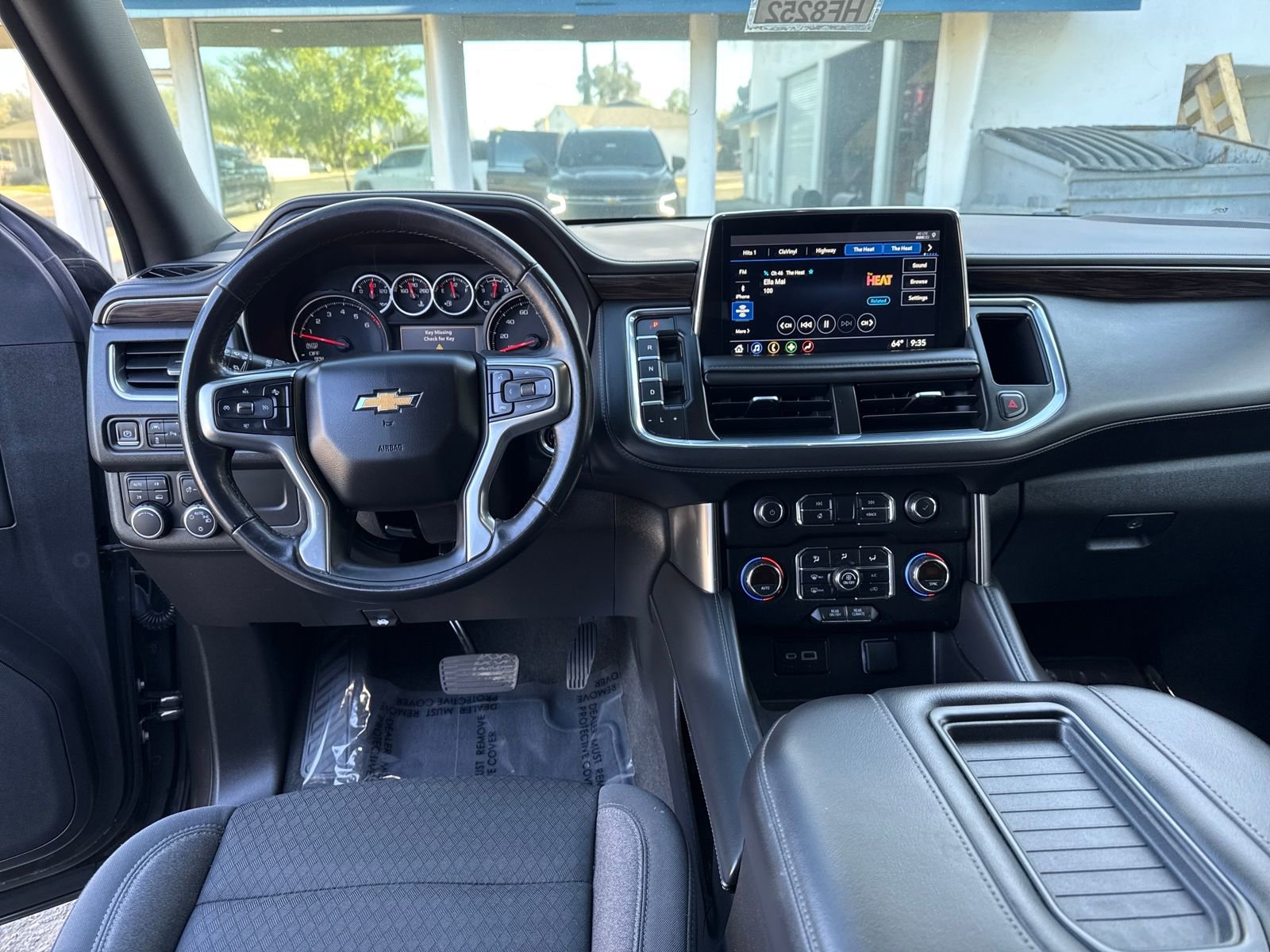 Used 2021 Chevrolet Suburban LS w/ Driver Alert Package image 12