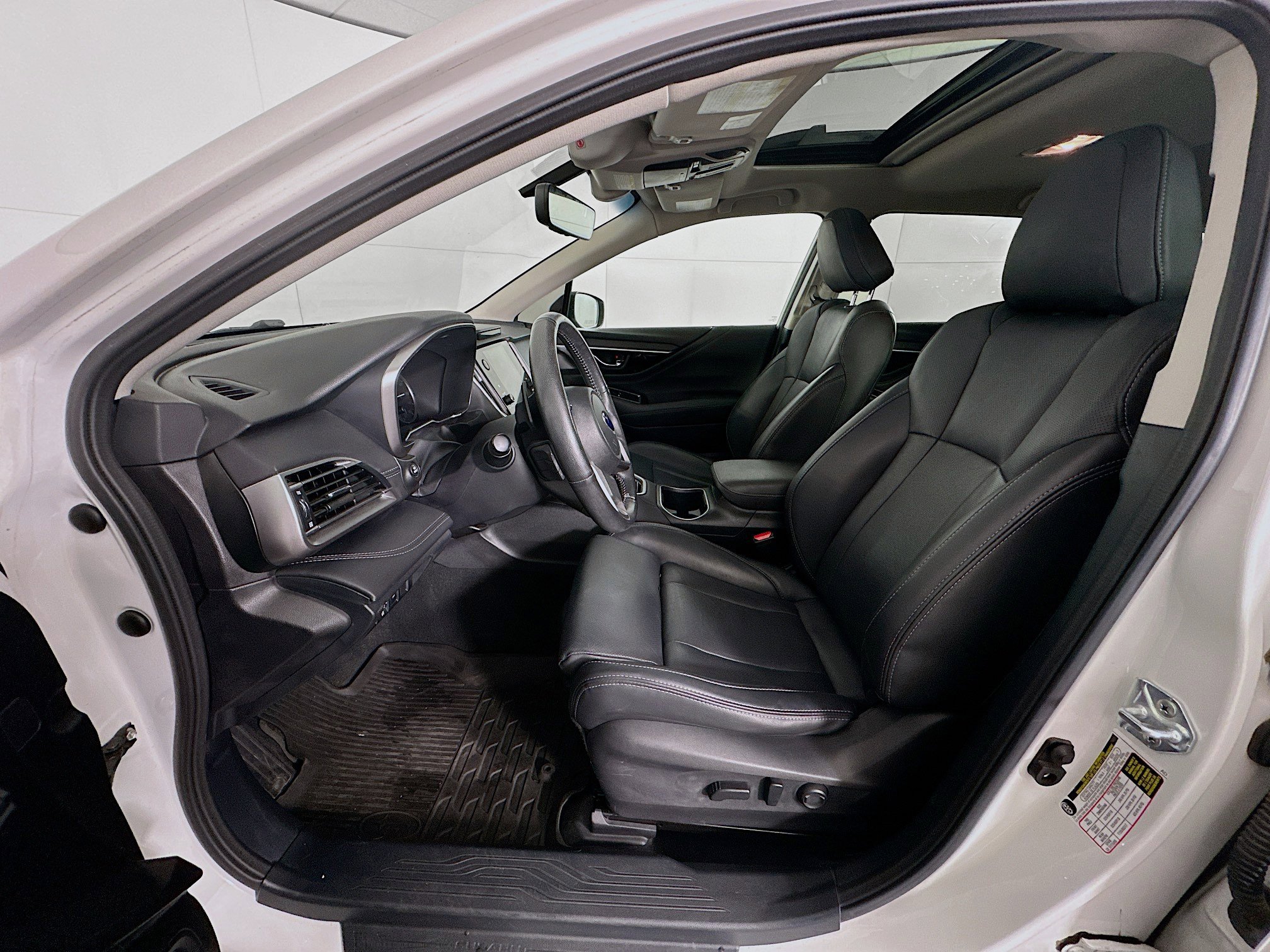 Used 2022 Subaru Outback Limited image 13