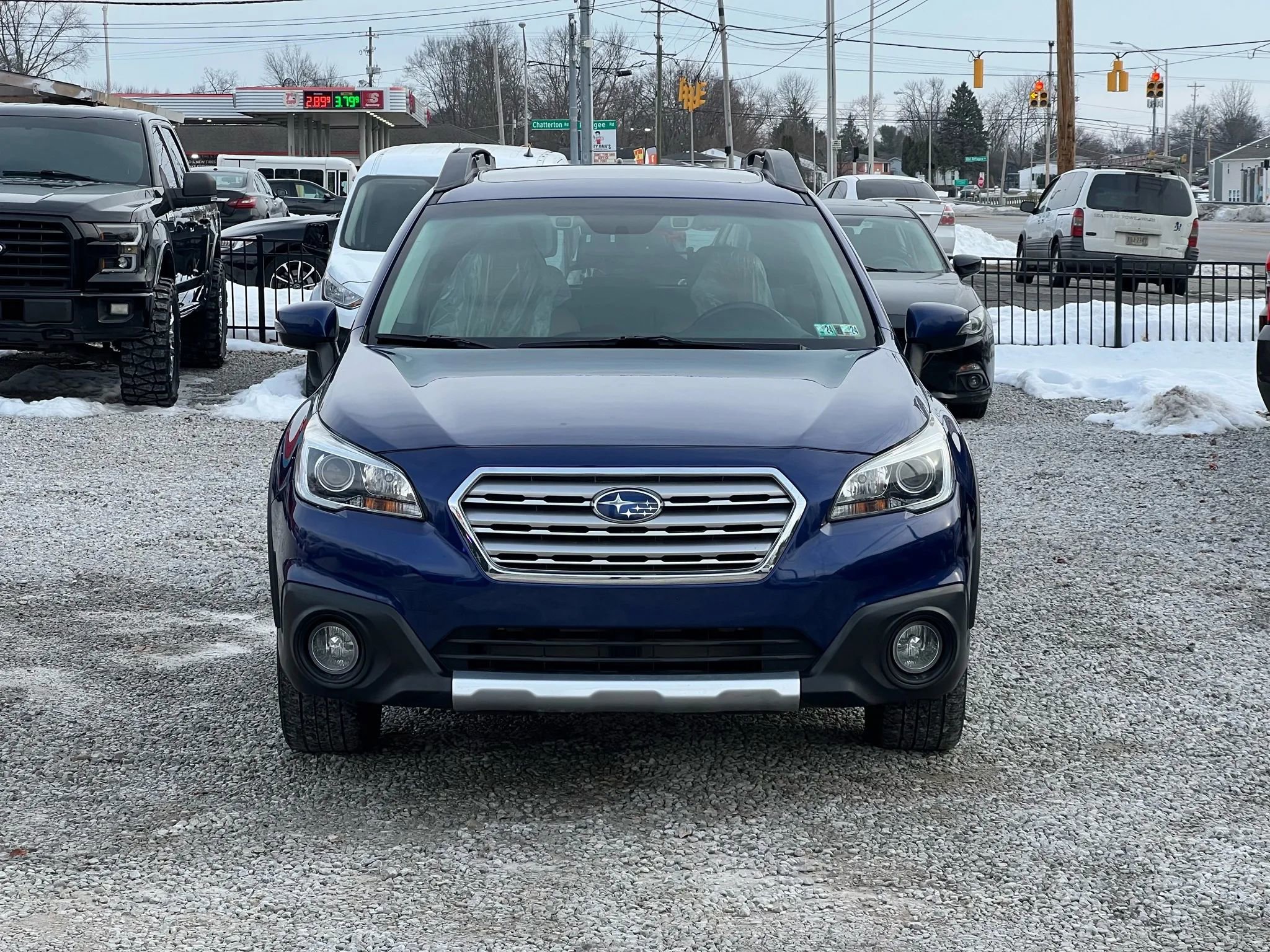 Used 2016 Subaru Outback 3.6R Limited image 2