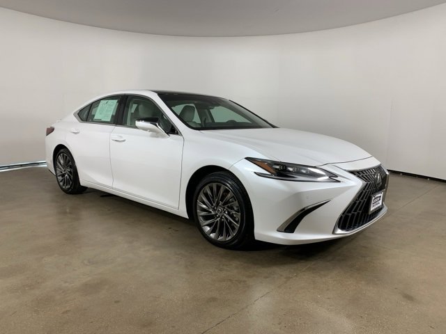 Used 2025 Lexus ES 350 Ultra Luxury w/ Accessory Package (Z2) image 5