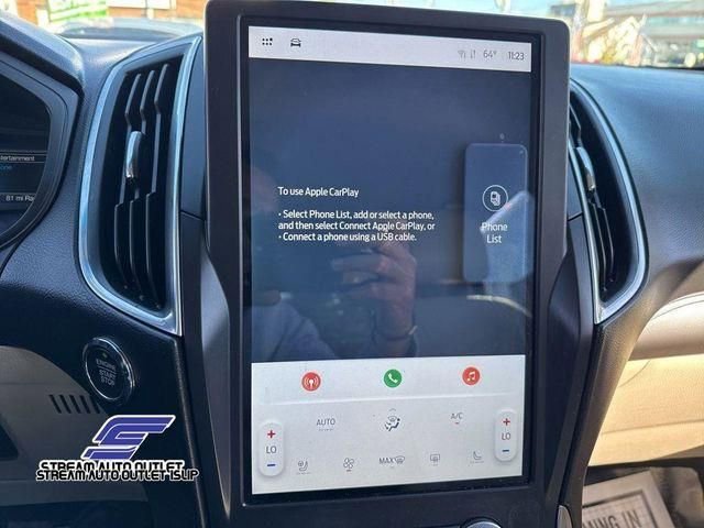 Used 2022 Ford Edge Titanium image 25