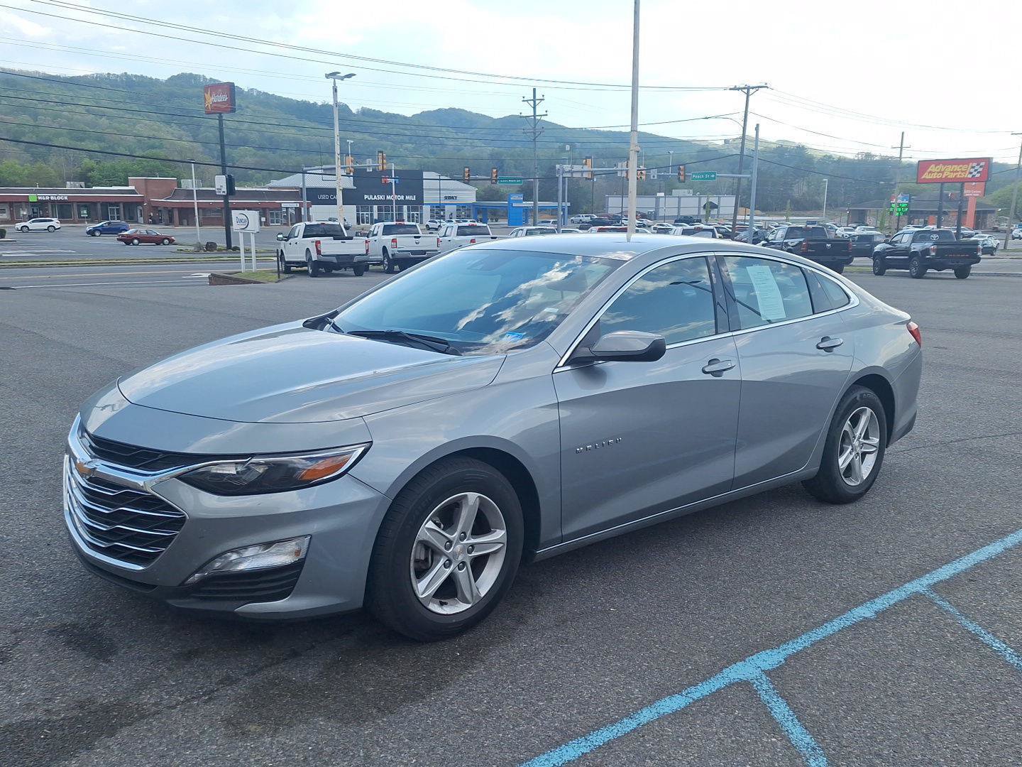 Used 2024 Chevrolet Malibu LT FWD image 7