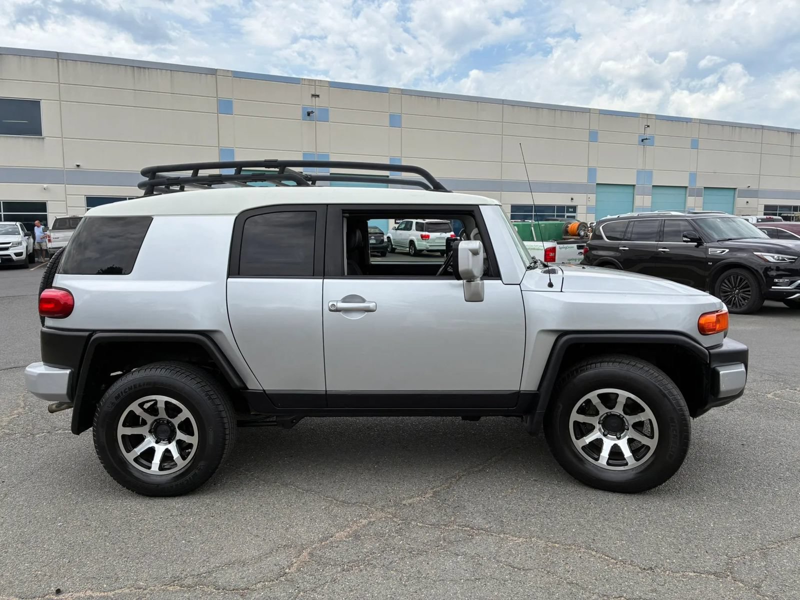 Used 2008 Toyota FJ Cruiser 4WD image 10