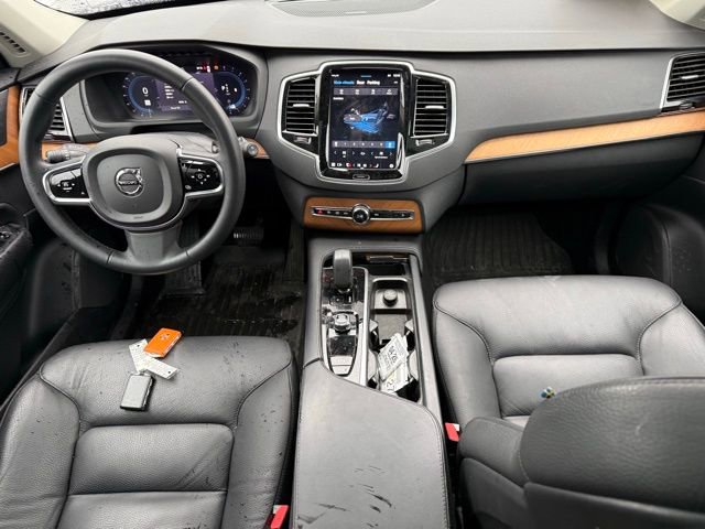 Used 2023 Volvo XC90 B6 Plus w/ Protection Package Premier image 9