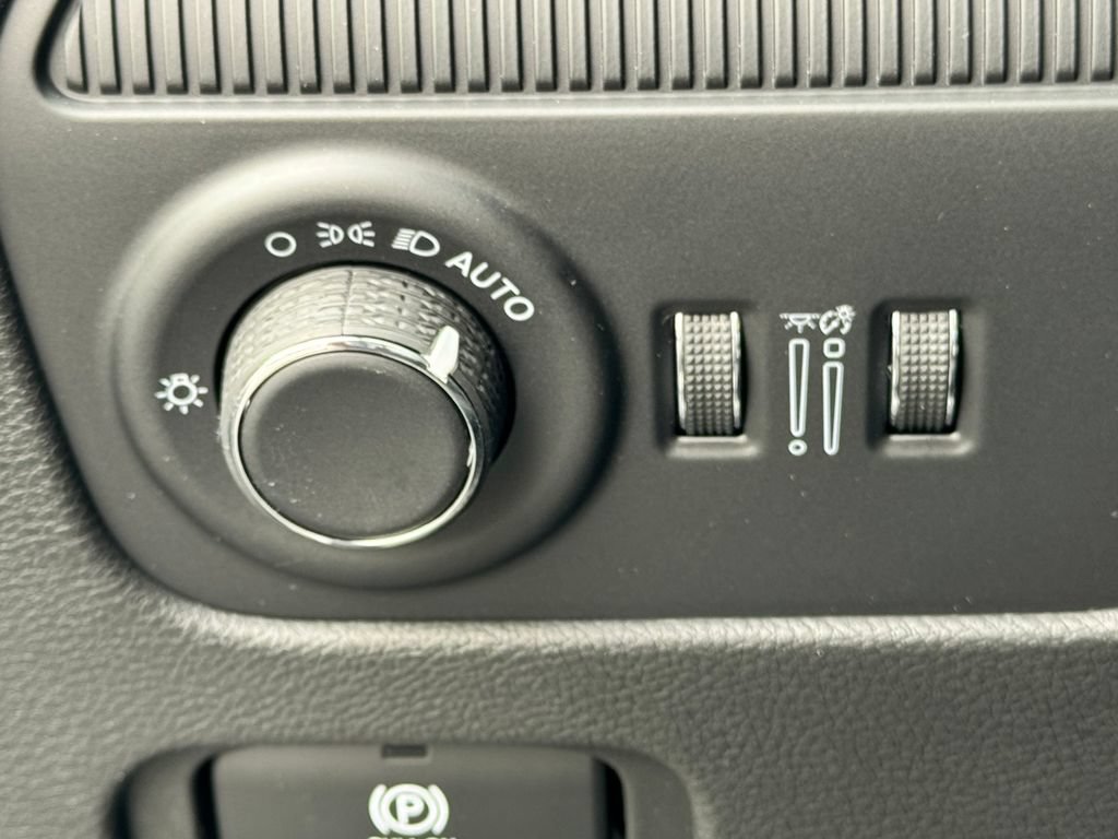 New 2026 Jeep Grand Wagoneer 4WD image 31